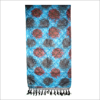 नीले प्रिंटेड स्टोल