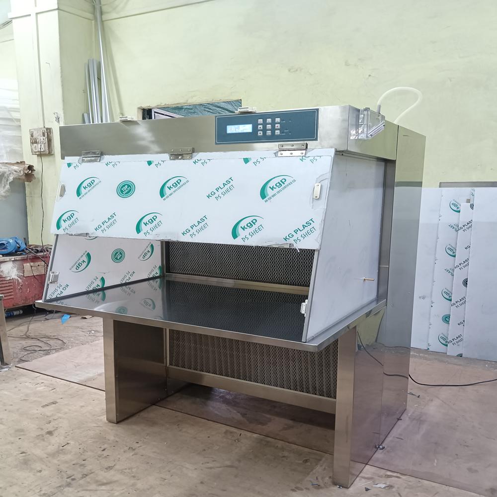 Ss Horizontal Laminar Air Flow - Accuracy: 99.99% @ 0.3 Micron %