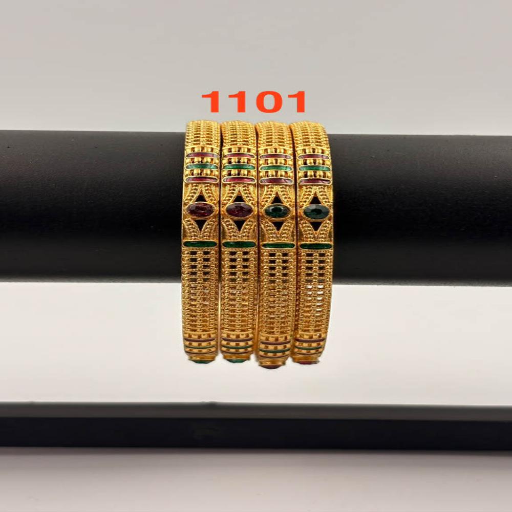 PRETTY BANGLES