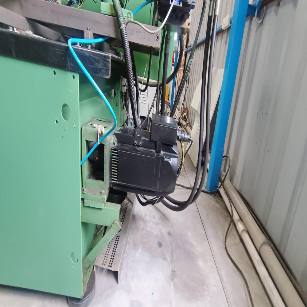 Automatic Plastic Cutlery Spoon Making Machine - Capacity: 2000 Pcs/hr