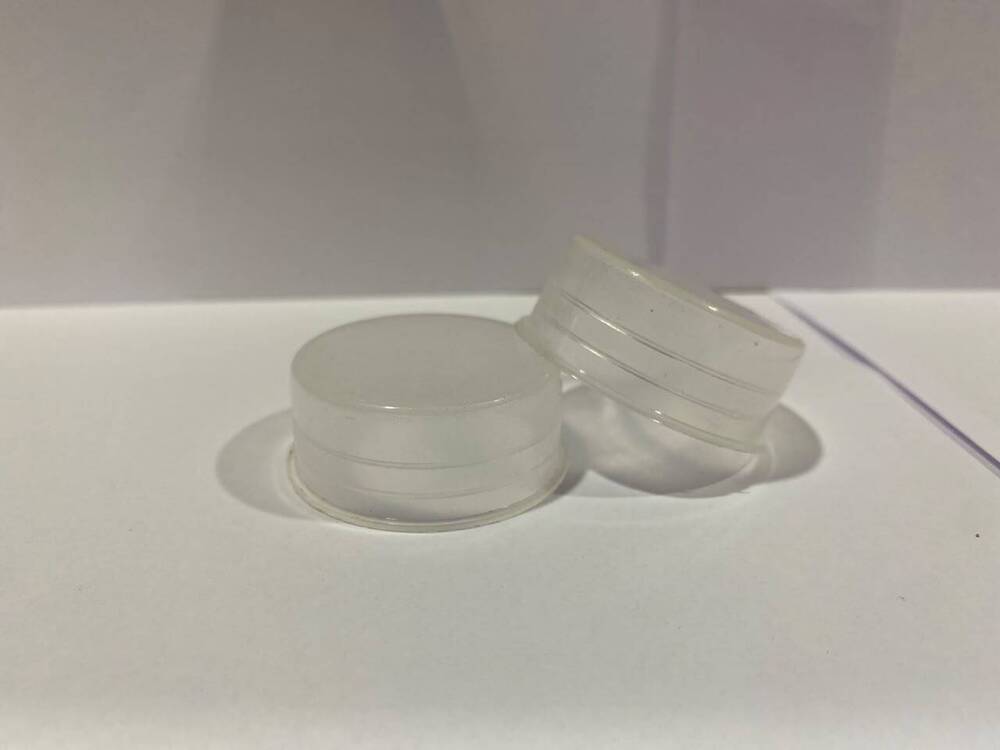 Phenyl bottle inner plug