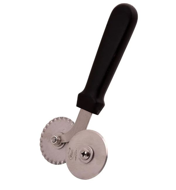 FLAIR PASTRY CUTTER