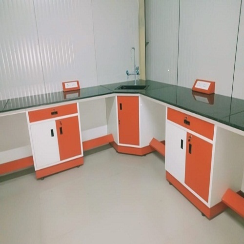 U Type Table - Application: Pharmaceutical Laboratories