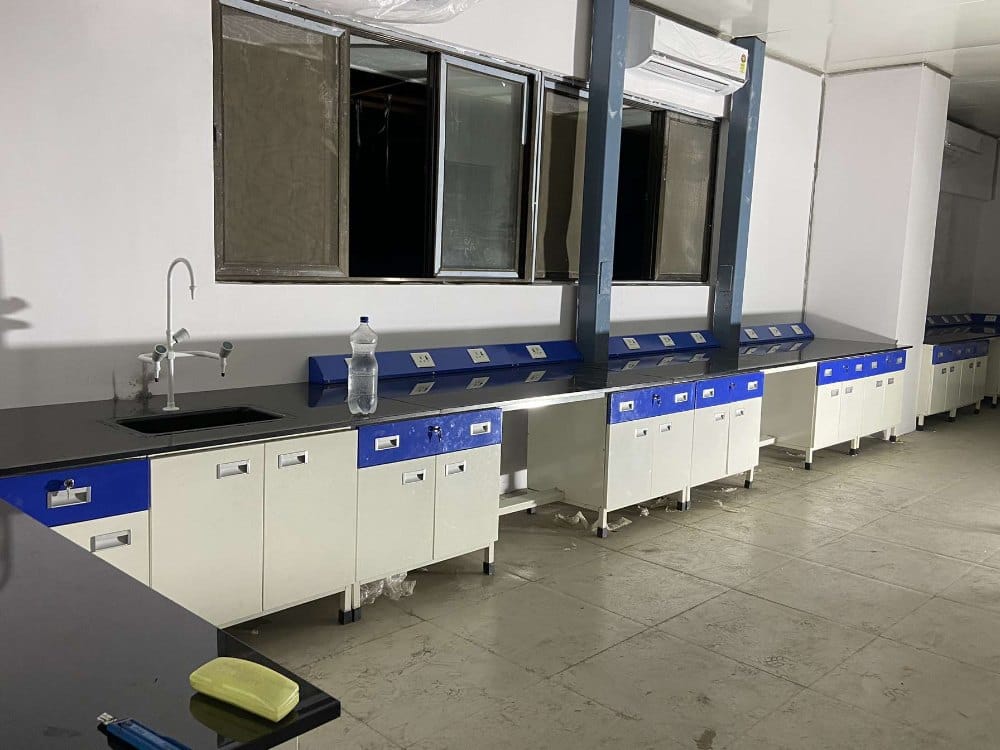 Modular Lab Furniture Manufacturer