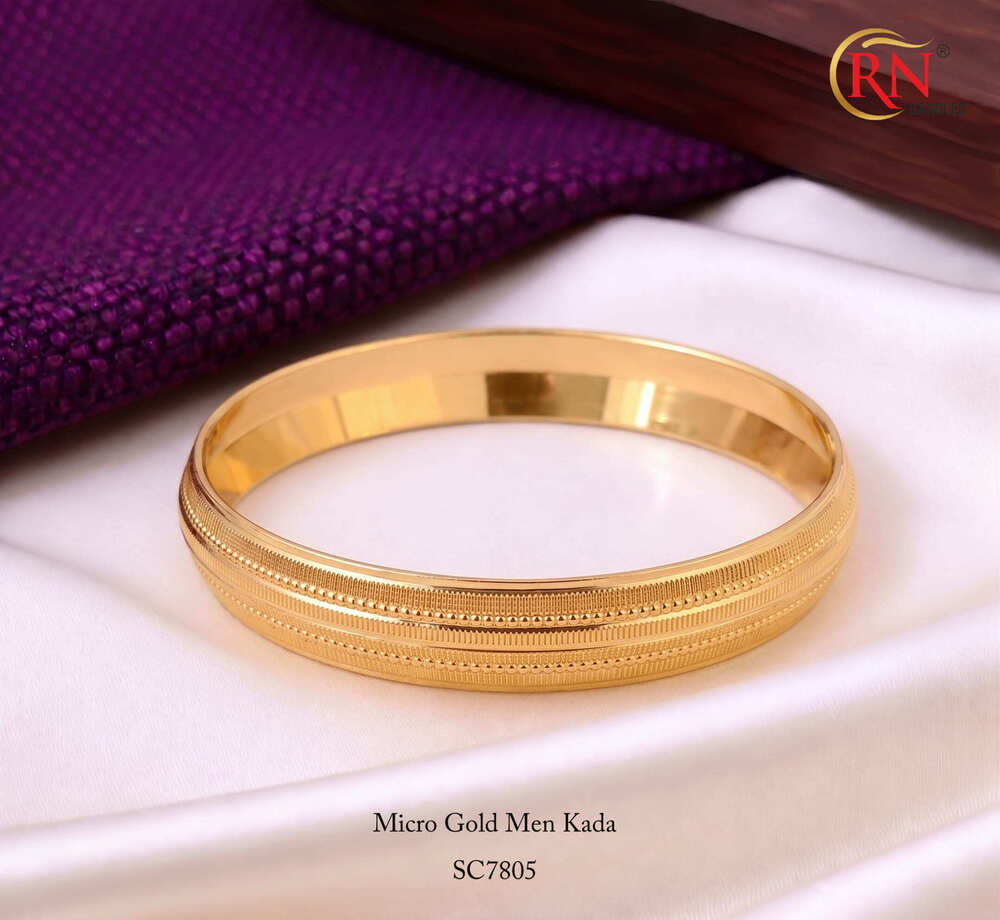Gold Men Kada - Jewelry Type: Bracelets / Bangles