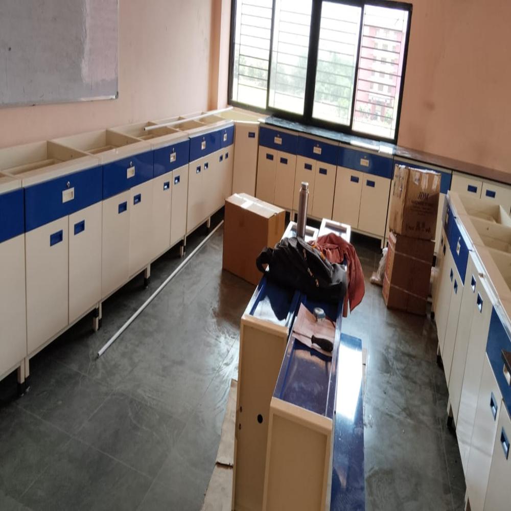 Hospital Laboratory Furniture Manufacturer