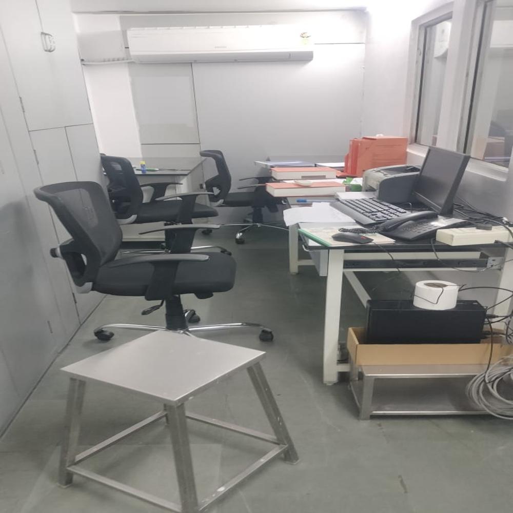 Scientific Laboratory Furniture - Application: Manual