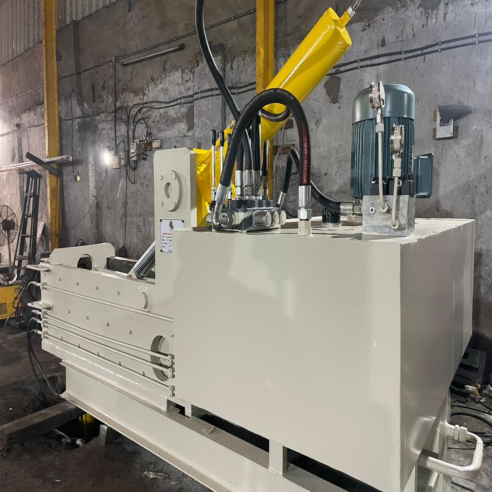 80 Ton Scrap Baling Machine