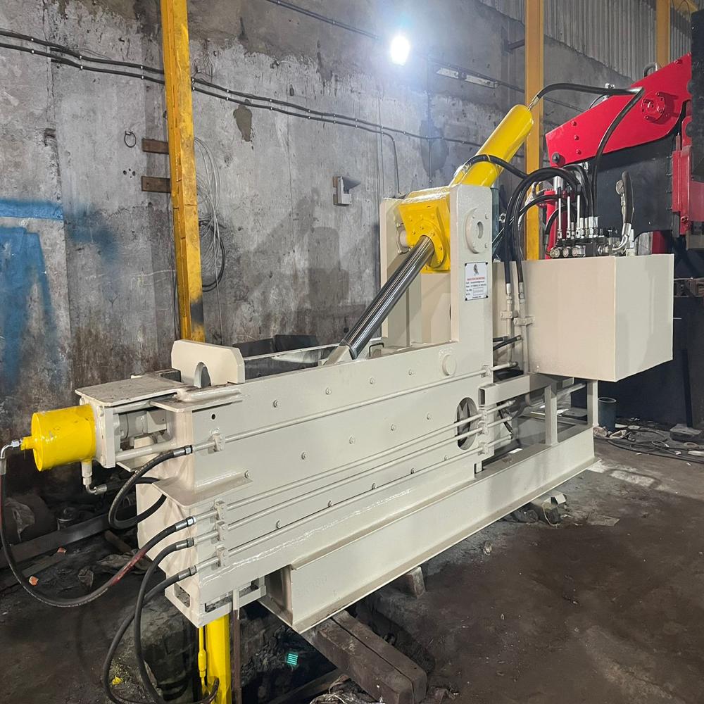 80 Ton Scrap Baling Machine