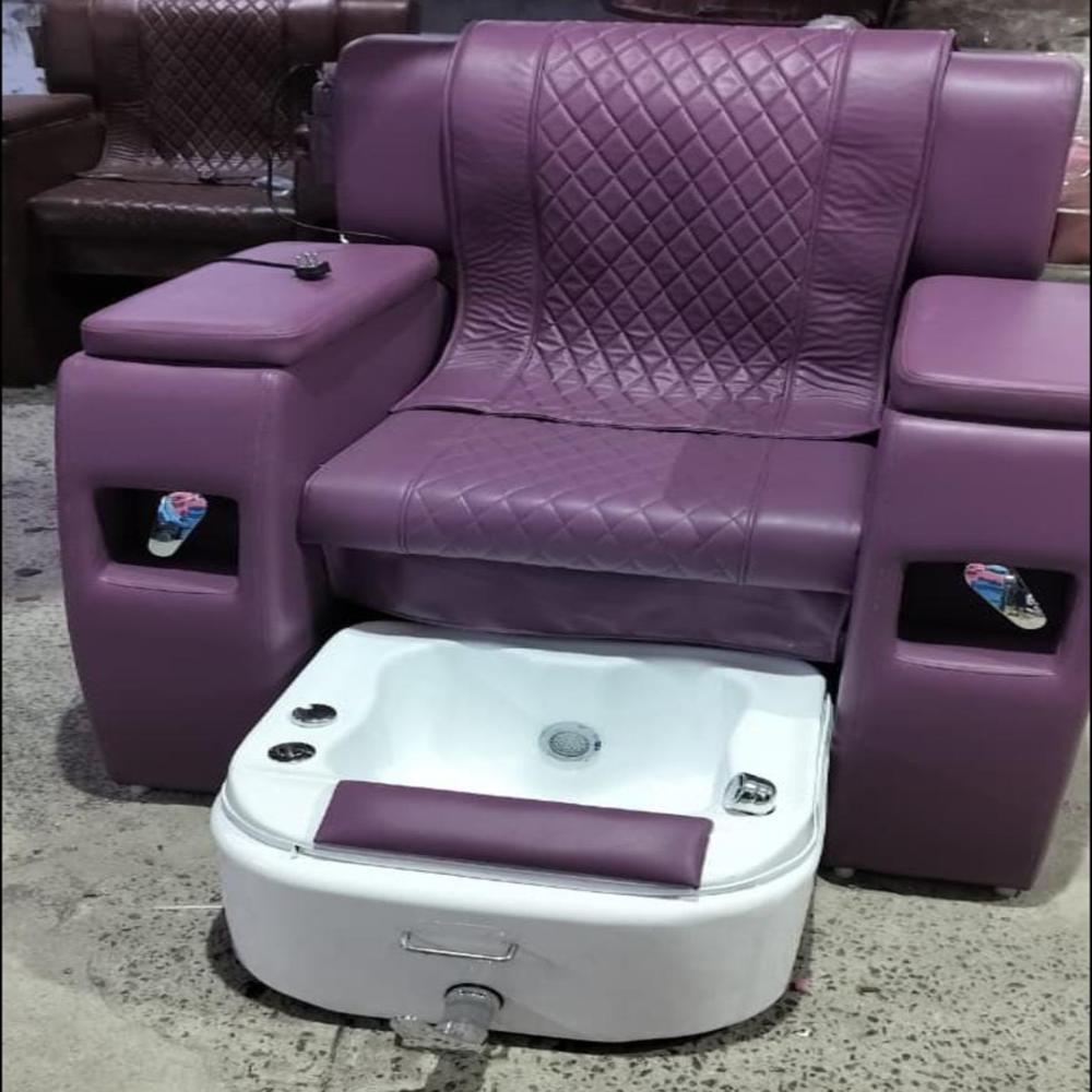 Robusto Meni-Pedi with Messager