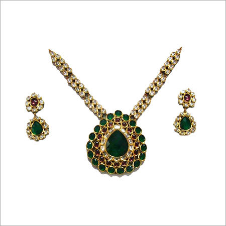 डबल लाइन पेंडेंट सेट