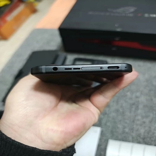 Asus ROG Phone 9 Pro 16+512GB UNLOCKED 5G