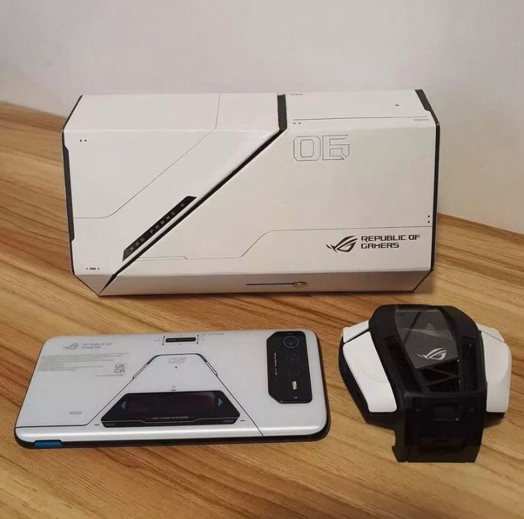 Asus Rog Phone 6 Pro 18Gb Ram, 512Gb Rom