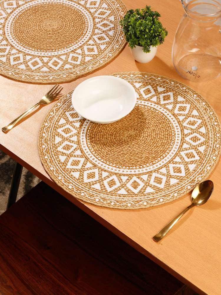 Natural Jute Geometric Round Placemat
