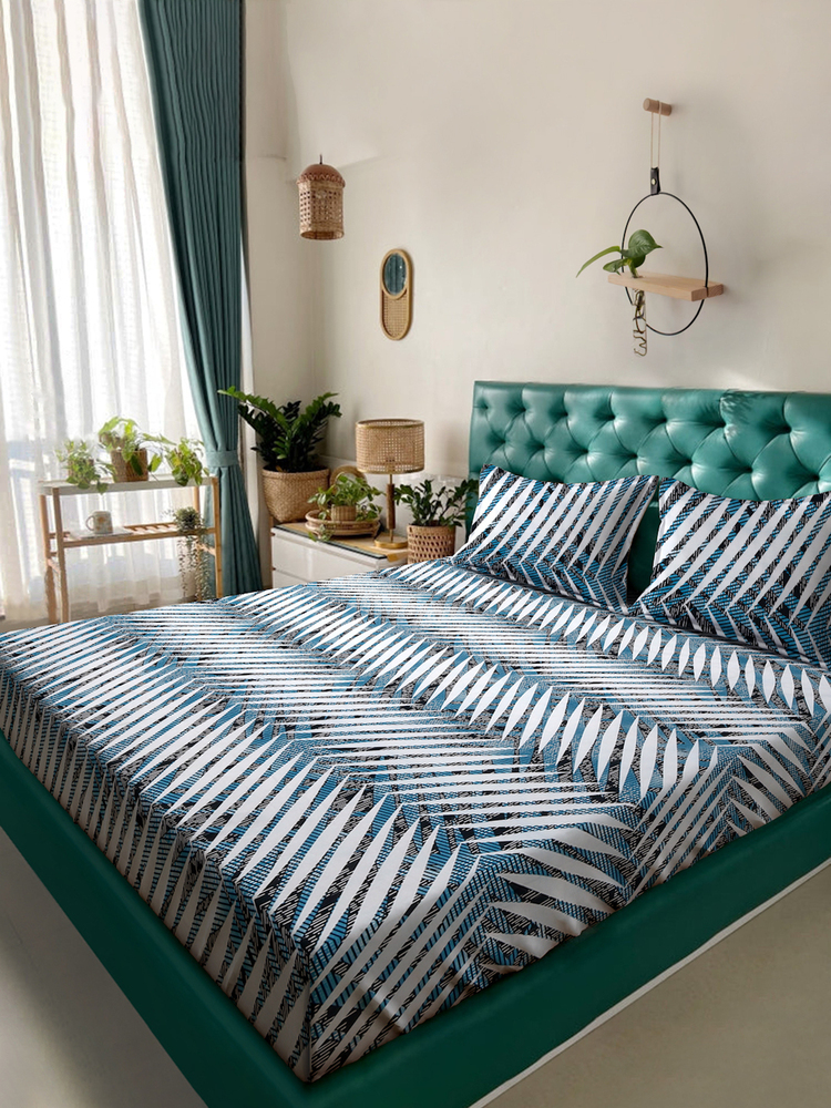 Blue Tropical Palm Leaf Premium King Size Bedsheet with Pillow Covers