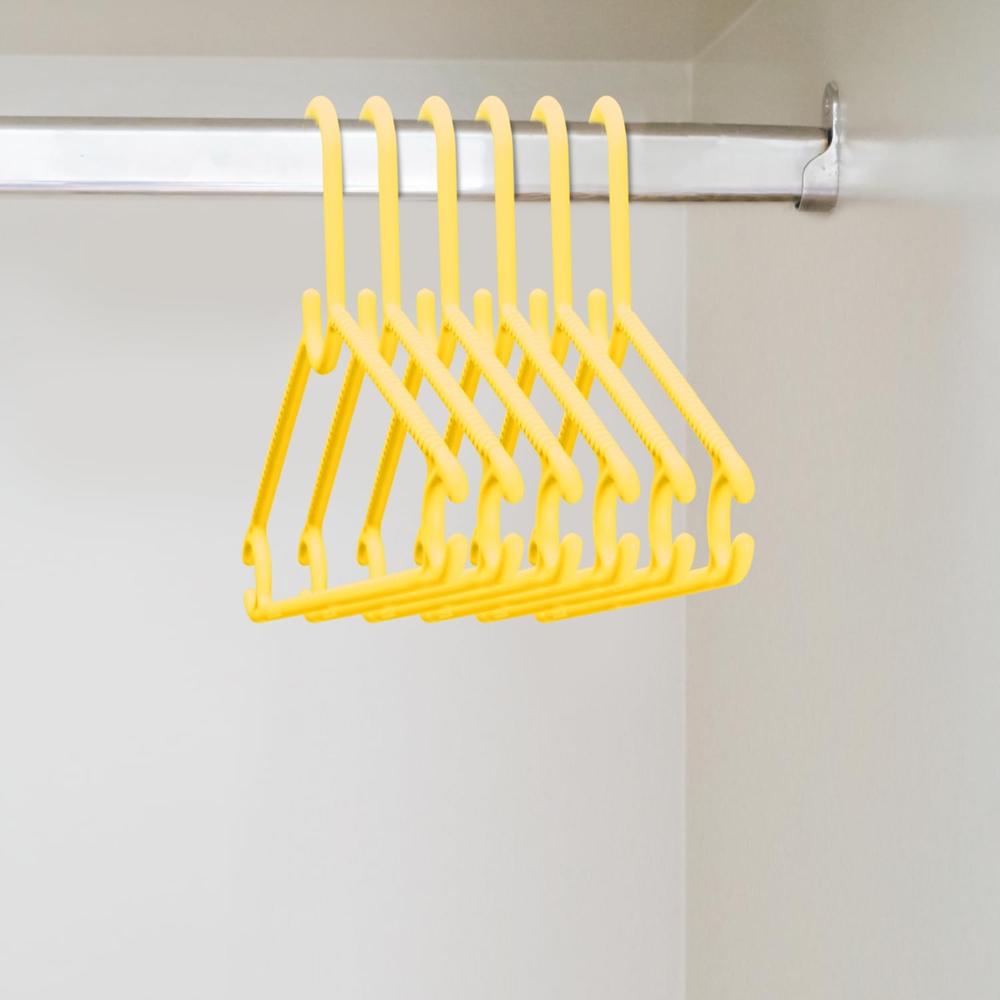Nayasa Plastic Clothes Hangers Set of 6