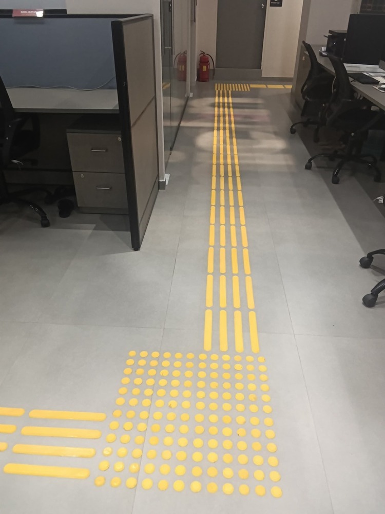 Pu Tactile Strips - Color: Black