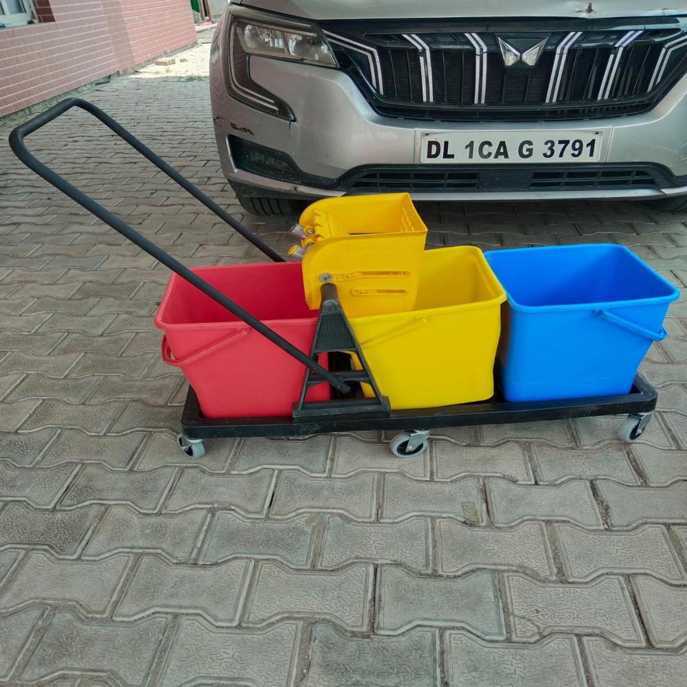 Triple Bucket Mopping Trolley - Application: Hospital