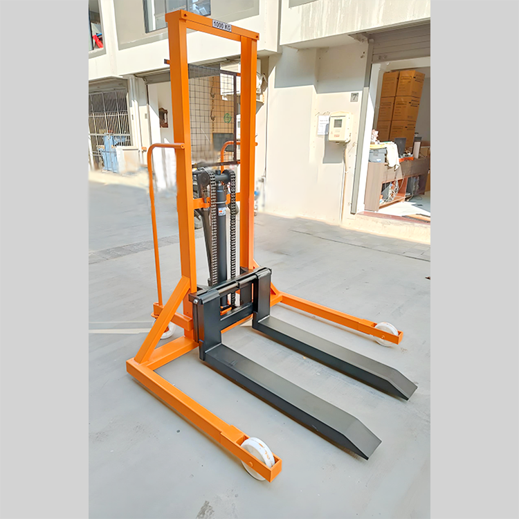 Straddle Leg Stacker