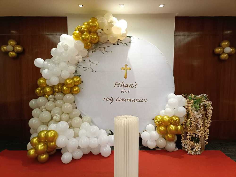 DJ Party Decoration Services