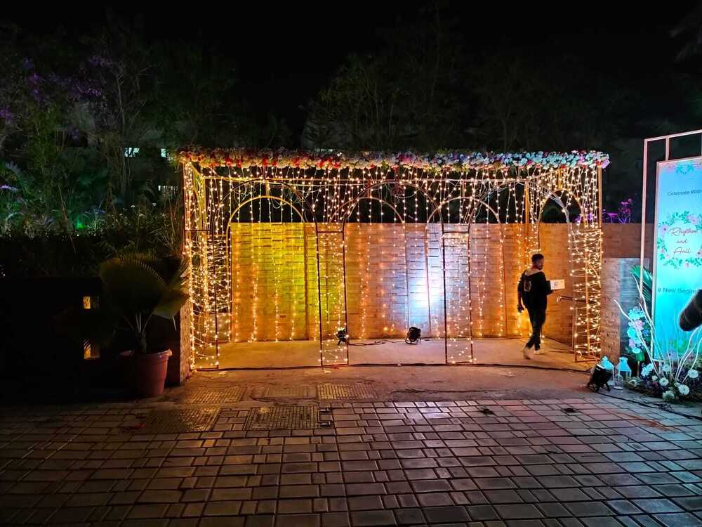 Entry Decoration Services