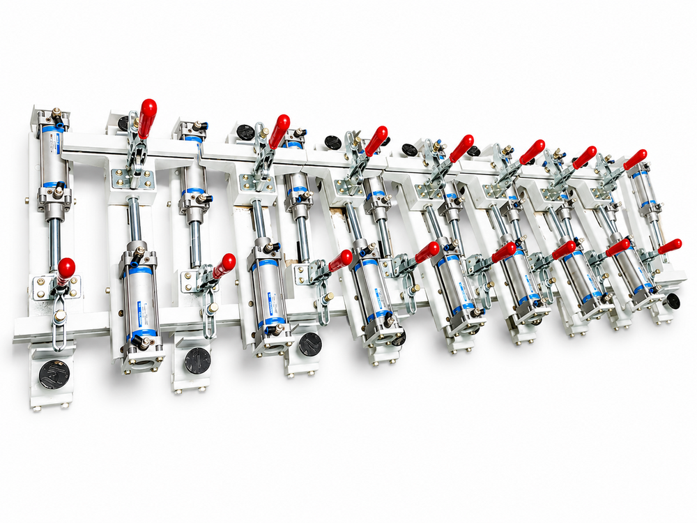 Pneumatic Stretching Clamp - Density: 2.7 Gram Per Cubic Centimeter(g/cm3)