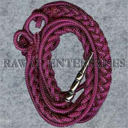 ब्राउन एंड ब्लैक मिलिट्री सेरेमोनियल ऐगुइलेट