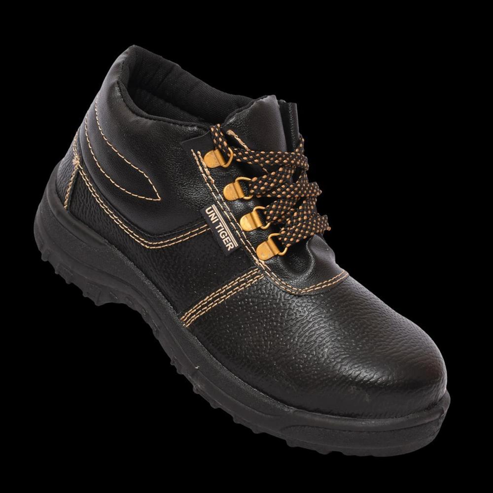 Safety Shoes - Color: Black