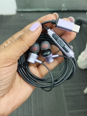 Earphone Type-C