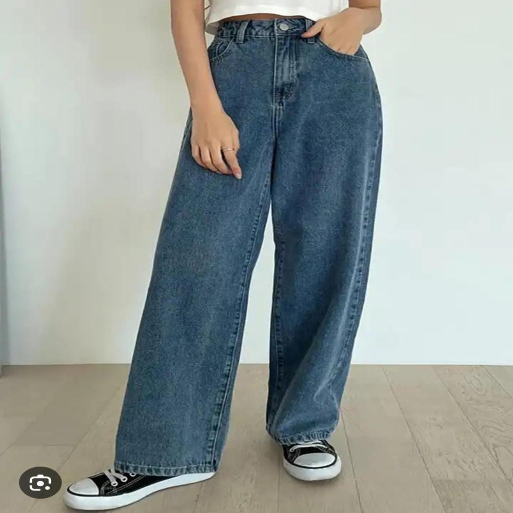 WOMEN STRAIGHT FIT & BAGGY ,BOOT CUT JEANS COLLECTION