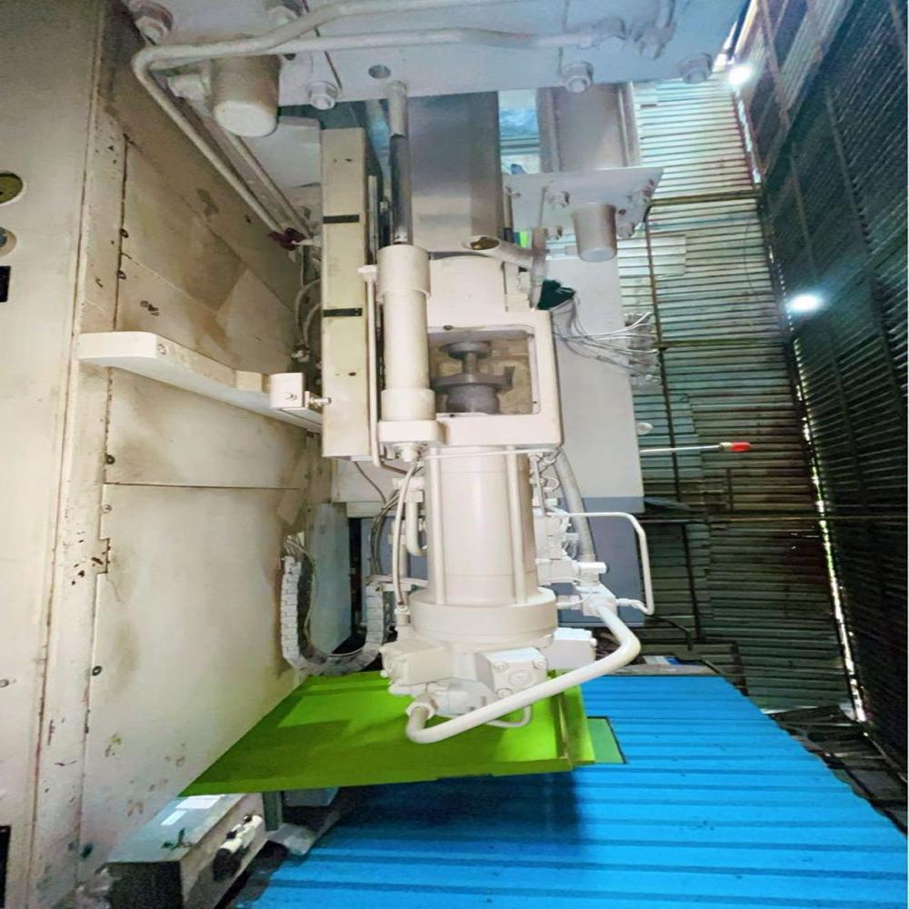 Plastic Injection Moulding Machine