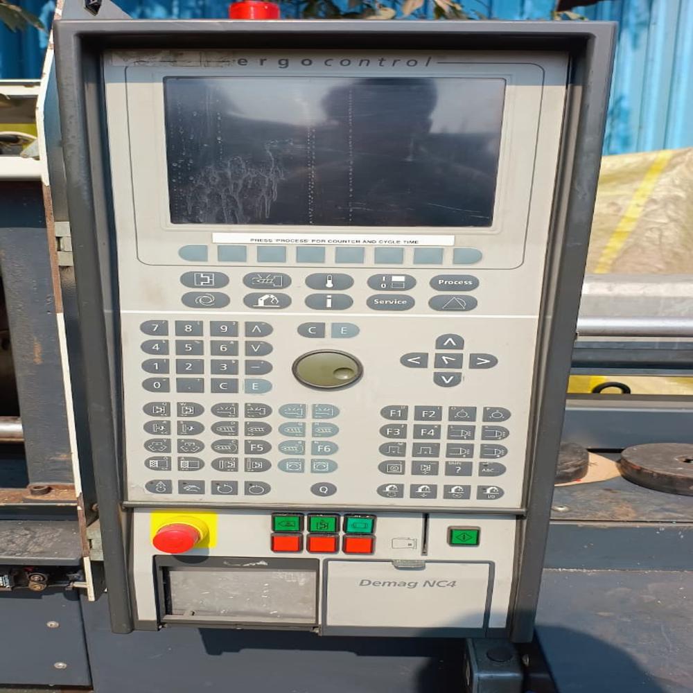 Demag 50 Ton Injection Molding Machine - Clamping Force: 500 Kilonewton (Kn)