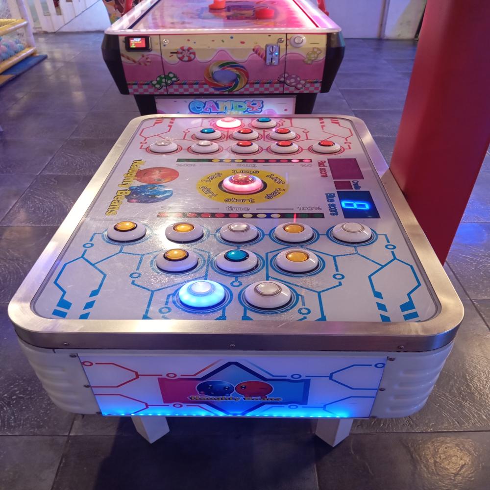 Hitting Game - Dimension (L*w*h): 4 Foot (Ft)