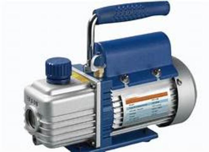 Swimming Pool Vacuum 1.5 HP Pump/Suppliers/Traders/Wholeseler