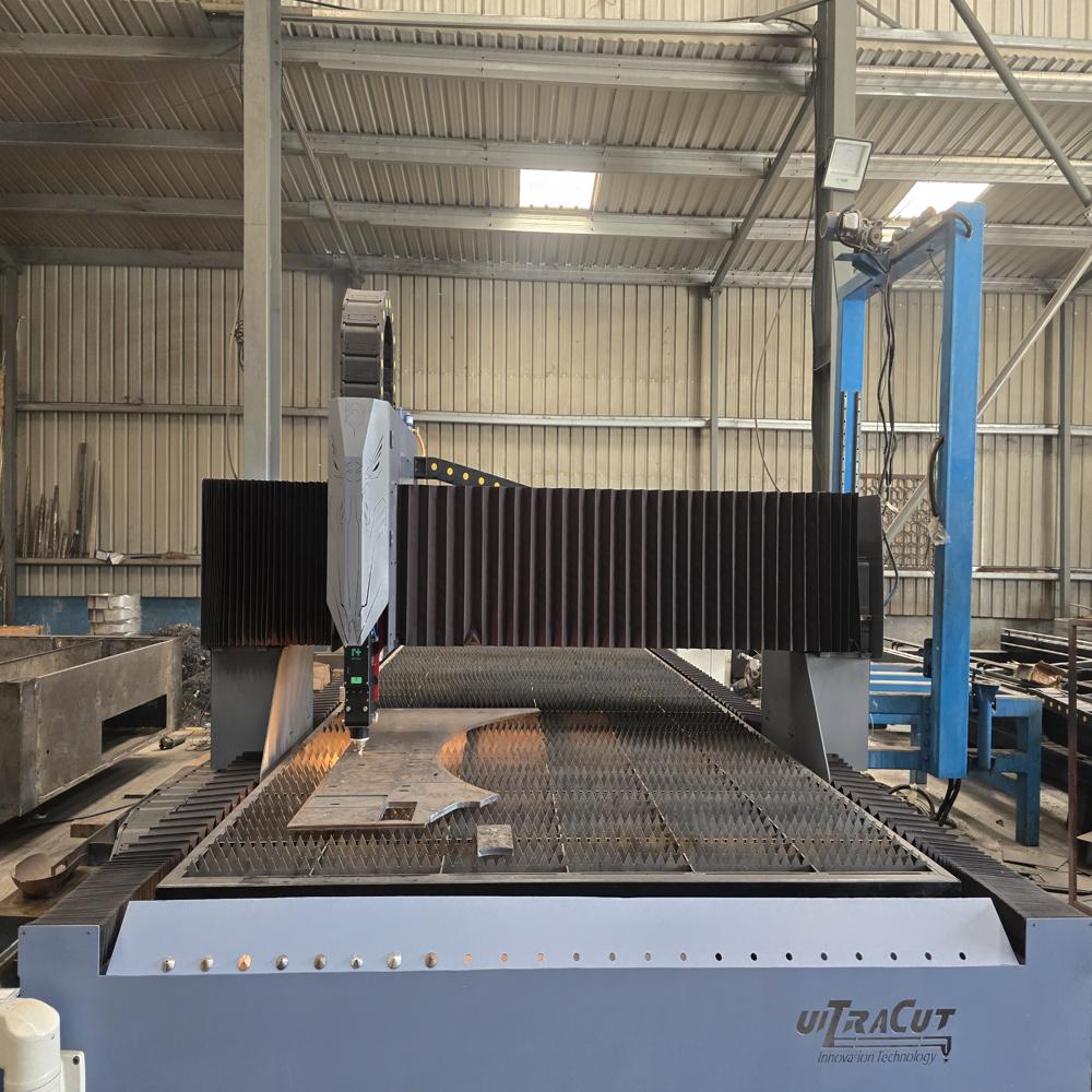 Fiber Laser Cutting Machine