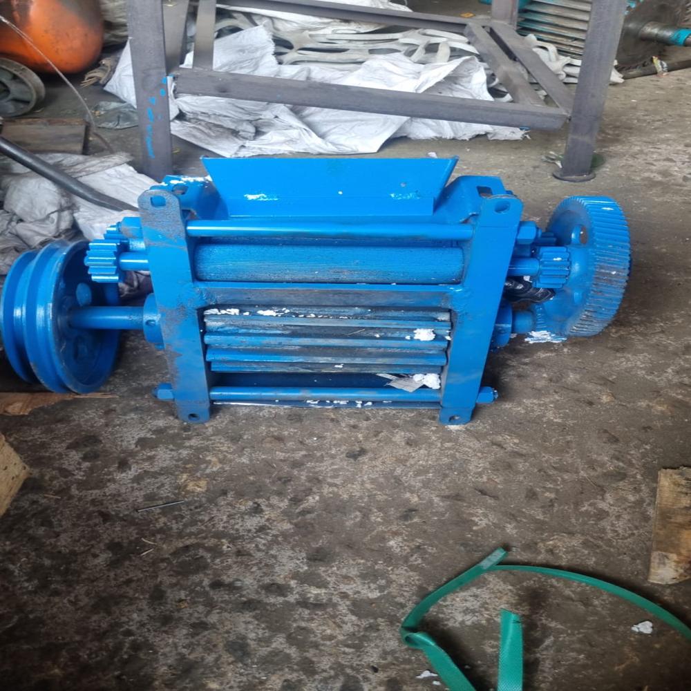 Plastic Dana Cutter - Automatic Grade: Manual