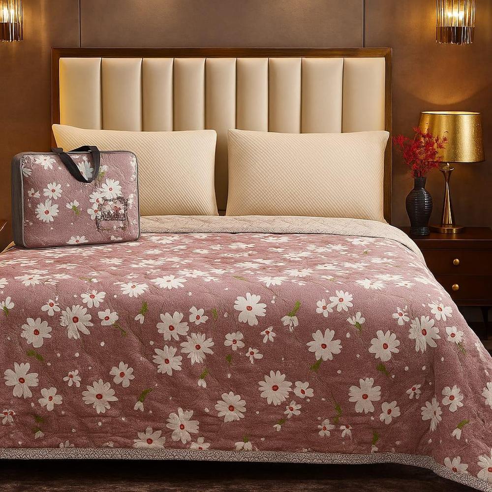 Lavender Comforter - Density: 40 Gram Per Cubic Centimeter(g/cm3)