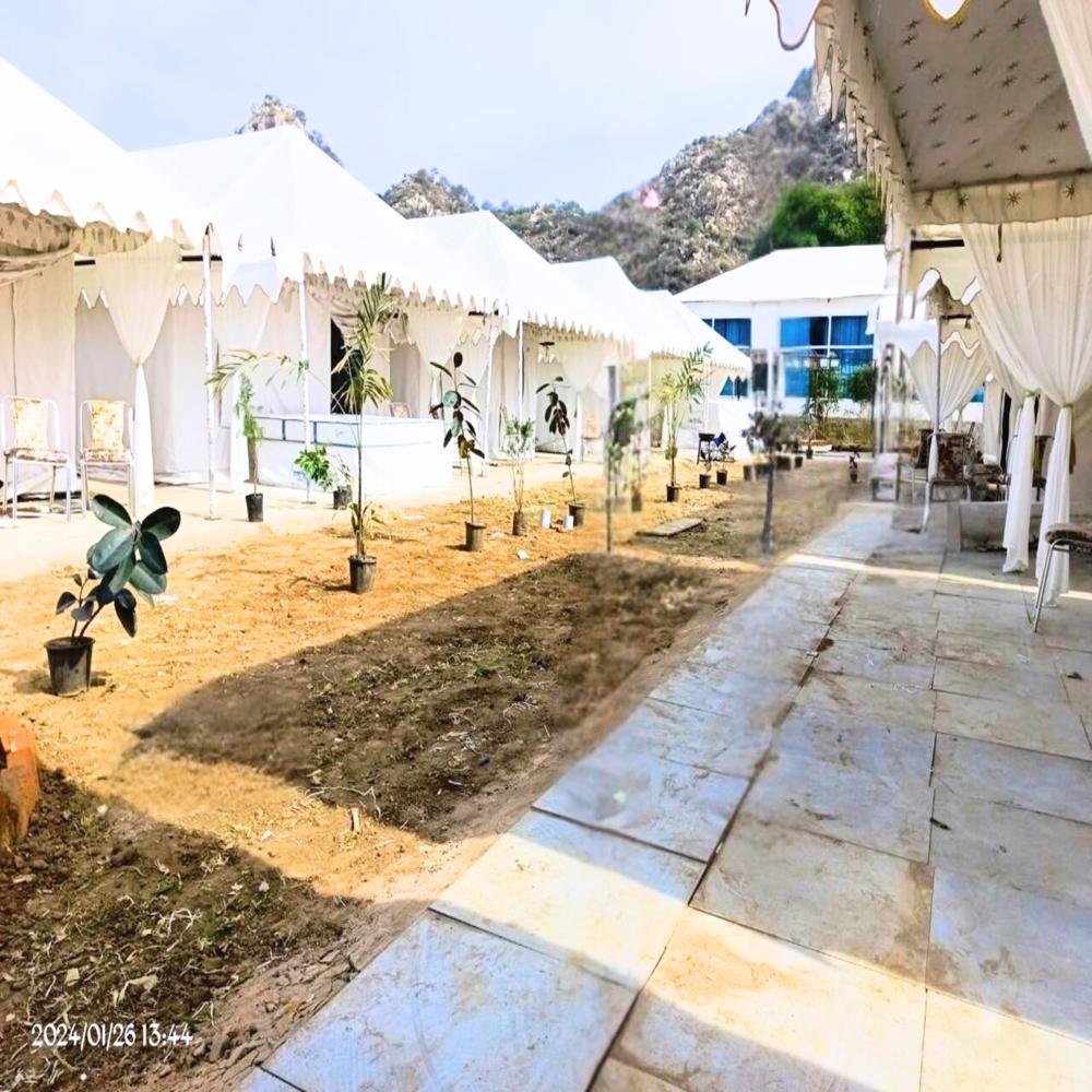 Resort Stay Tent
