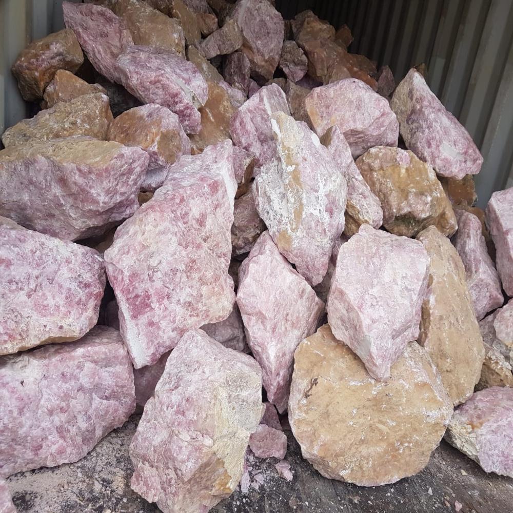 High Quality semiprecious stone Round Polished Pure Rose Quartz Pebbles Beads for Decoration Purpose
