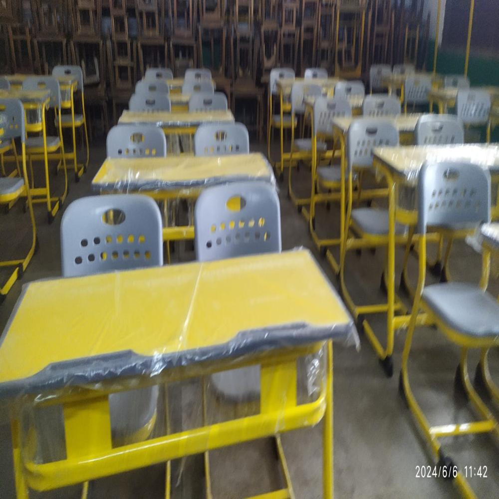 School Desk Bench - Assembly: Carpenter Assembly