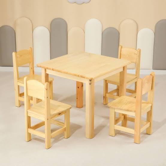 Regtengle Table With 4 Chair - Application: Industrial