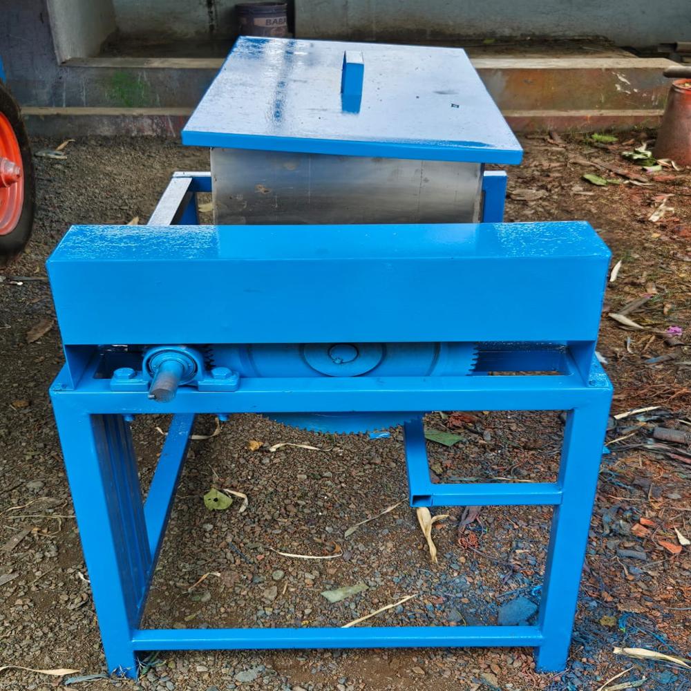 Semi-automatic Detergent Powder Machine - Capacity: 100 Kg/hr