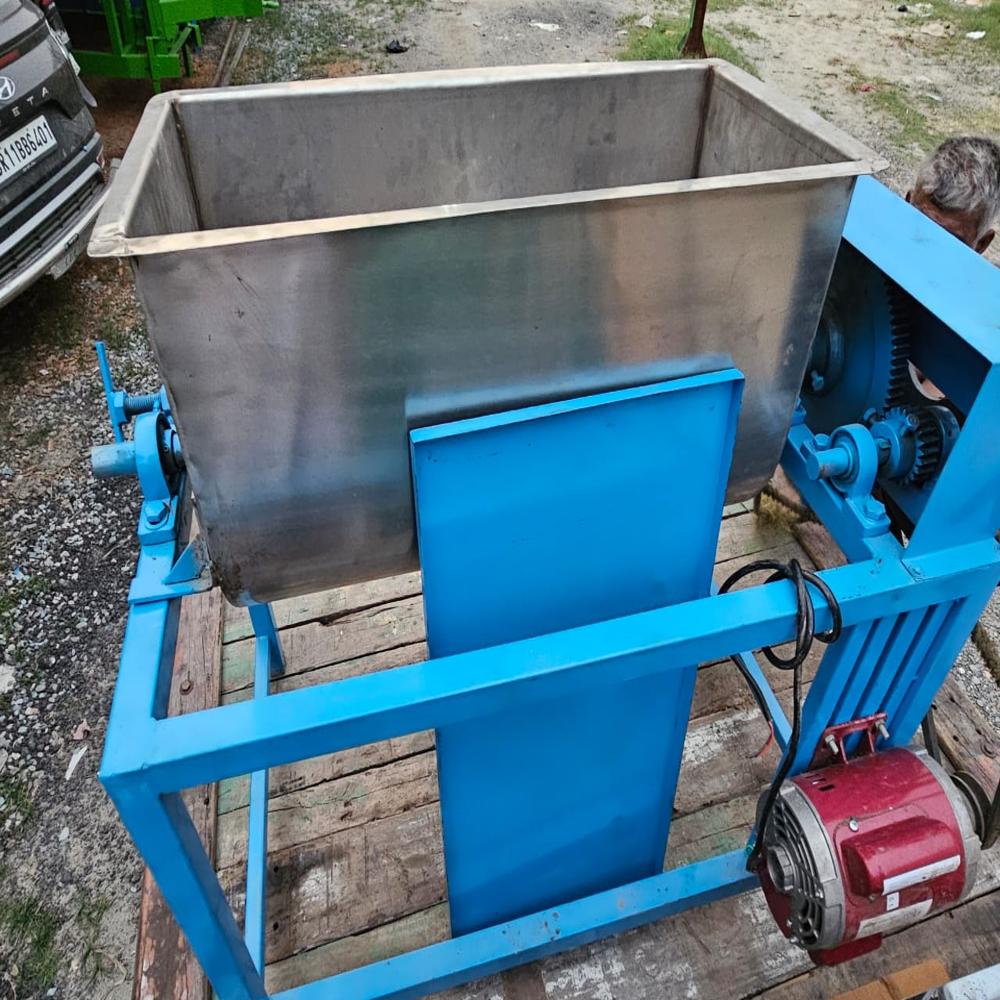 Semi-automatic Detergent Powder Machine - Capacity: 100 Kg/hr