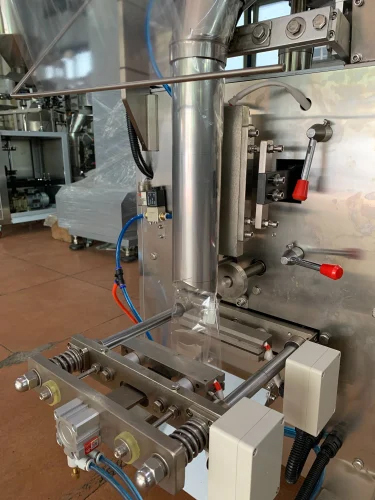 Pouch Packing Machine