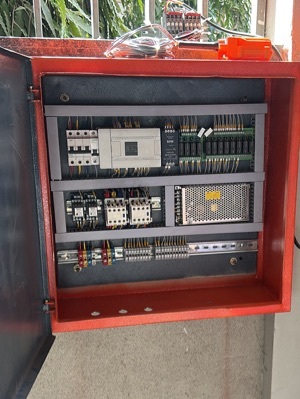 Goods lift panel