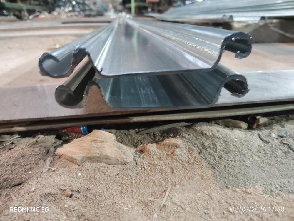 Gi Rolling Shutter Strips - Color: Silver