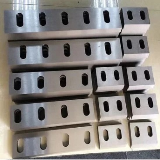 Plastic Scrap Grinder Blades - Capacity: 10-100 Kg/hr