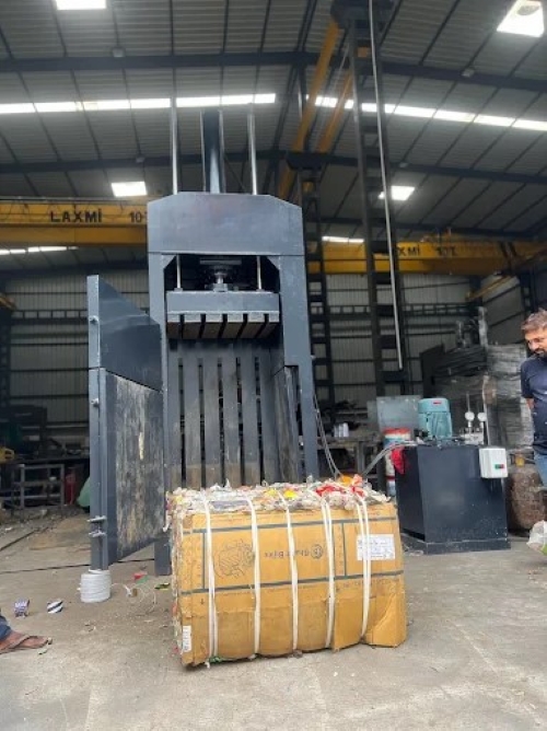 100 Ton vertical Baling Machine