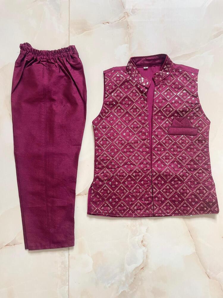Boys Traditional Kurta Pyjama Set With Embroidered Jacket And Mala