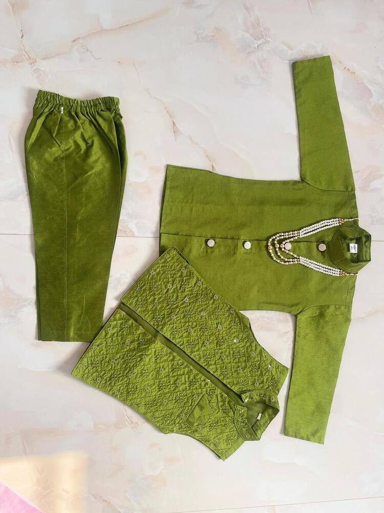 Green Color Traditional Kurta Pyjama Set With Embroidered Jacket And Mala